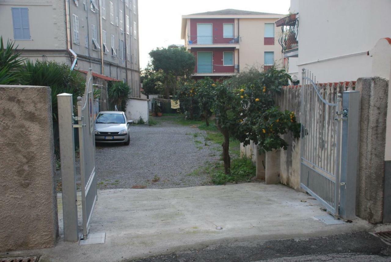 Appartement Tino Brezza Di Mare à Deiva Marina Extérieur photo